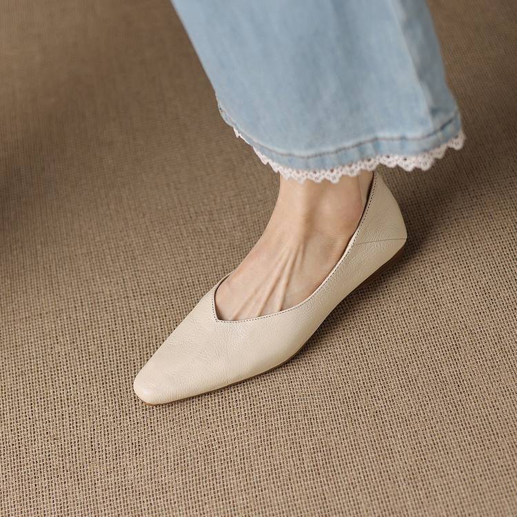 Darsi Genuine Leather Flats