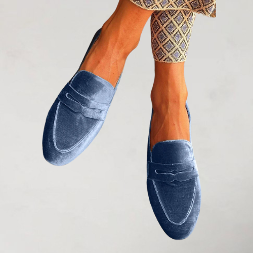 Women's Velvet Slip-On Loafers - 
Fashinoza