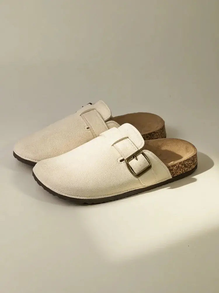 Retro Flat Slippers for Women – Comfortable & Stylish