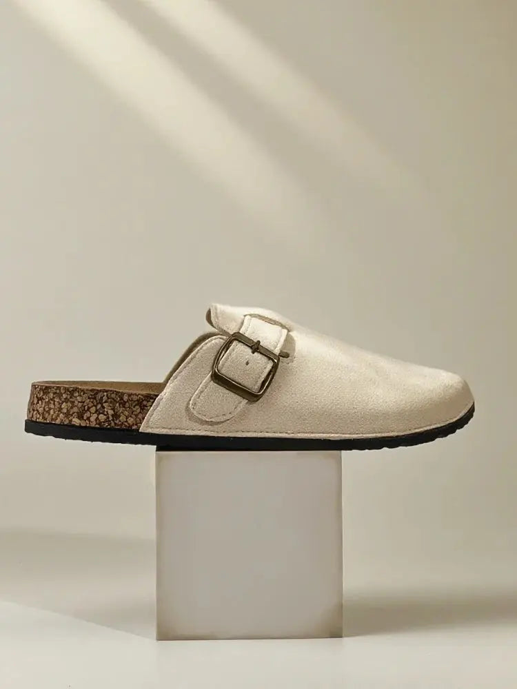 Retro Flat Slippers for Women – Comfortable & Stylish