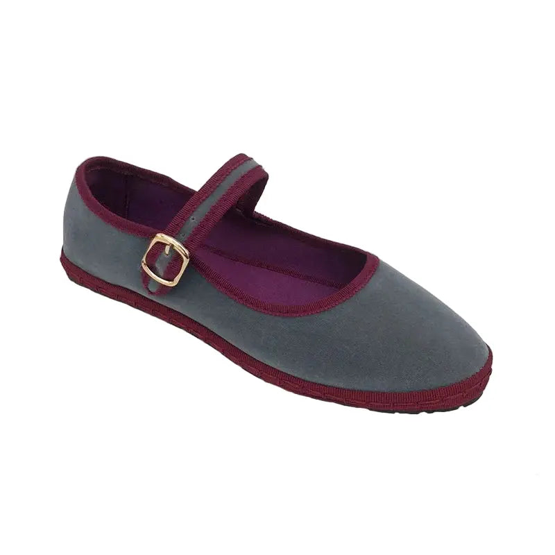 Round Toe Black Ballet Flats for Women – Effortless Style & Comfort