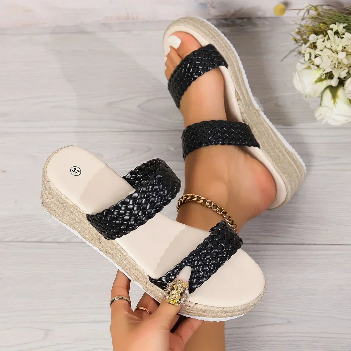 Elle Women's Woven Flat Sandals