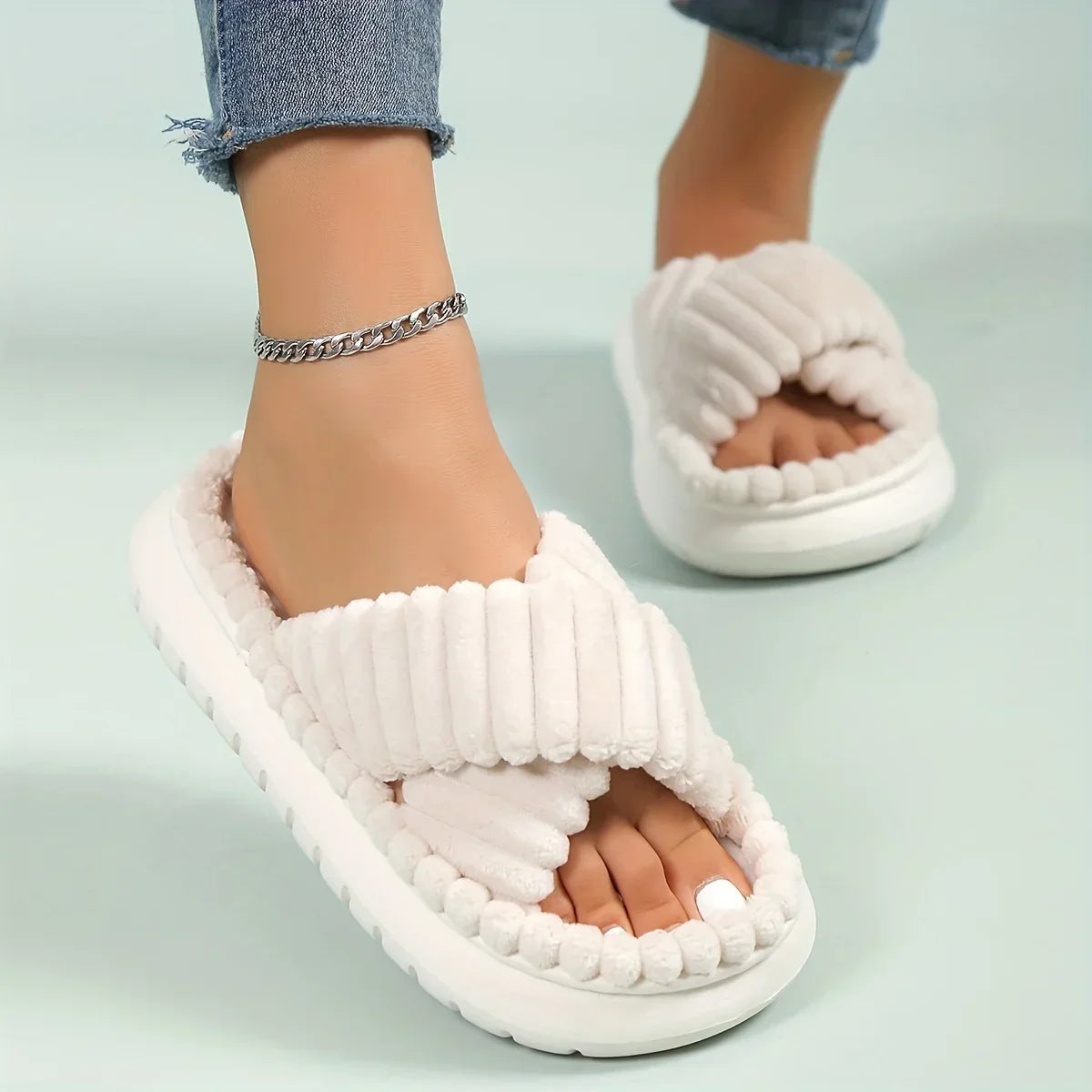 Women's Plush Slippers Open Toe Soft Cushioned Sole