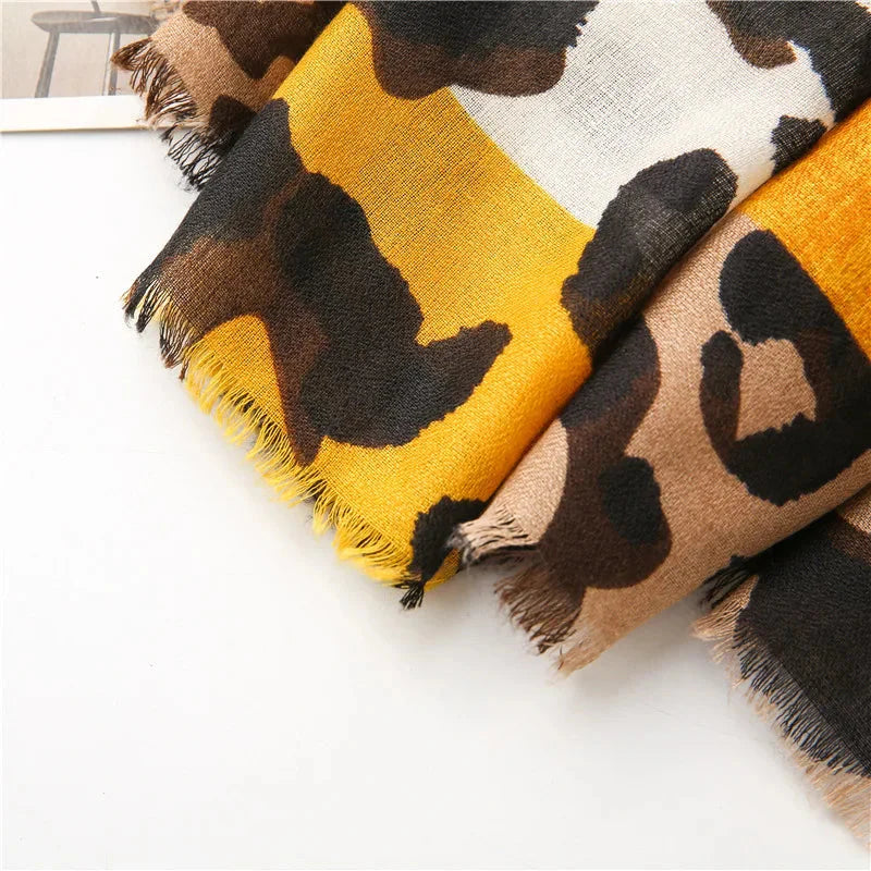 "Queen of the Savannah" Scarf Caliboot