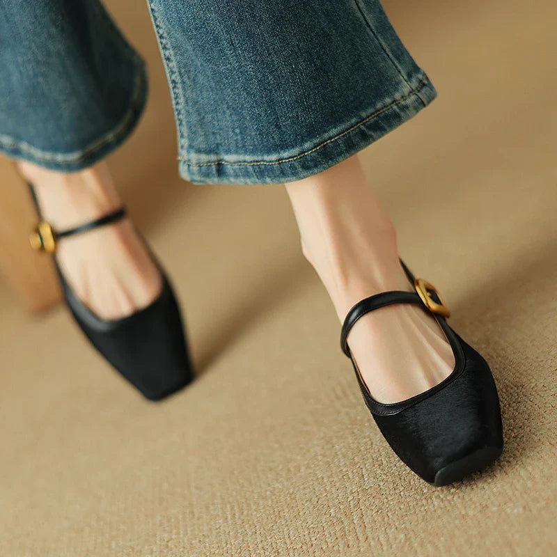 Onyxa Pumps