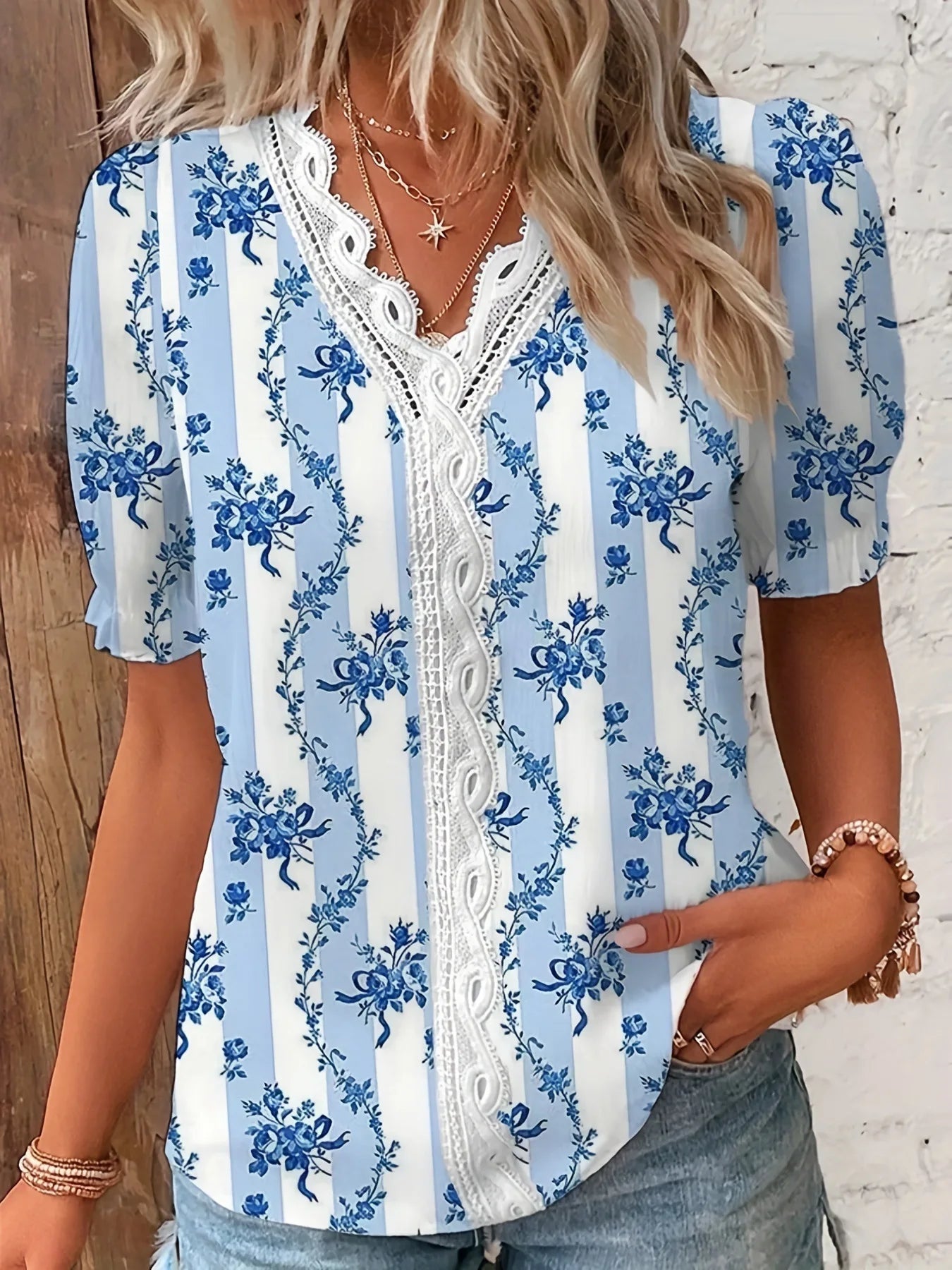 Women's Floral Lace V-Neck Blouse