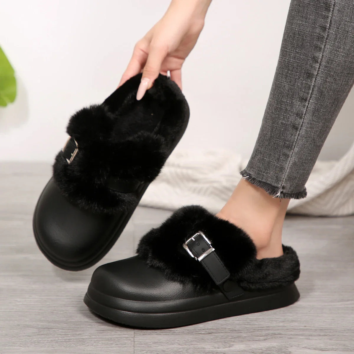 Women's Rebecca Plush Slippers - 
Fashinoza