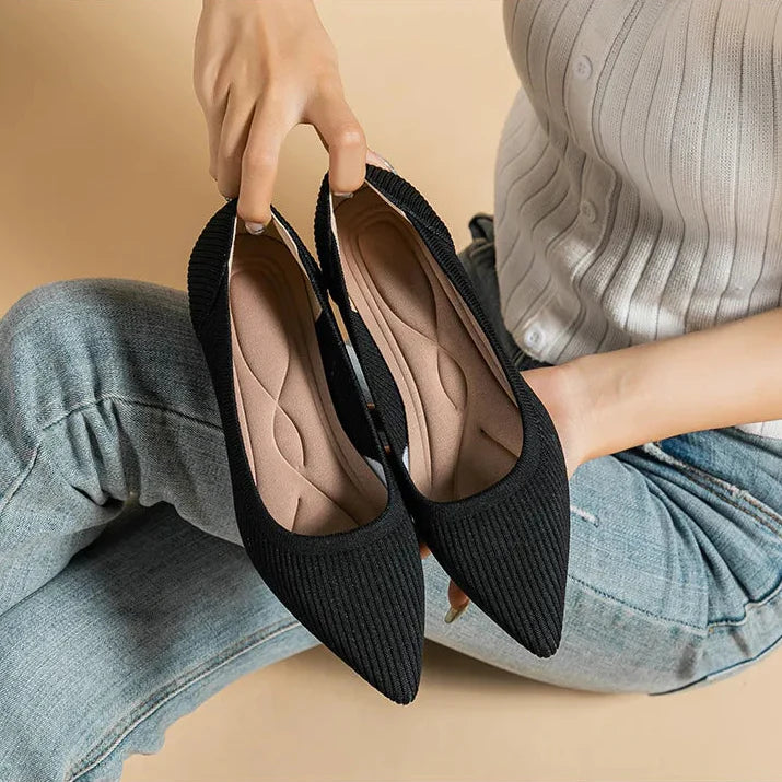 Liena Kitten Pumps