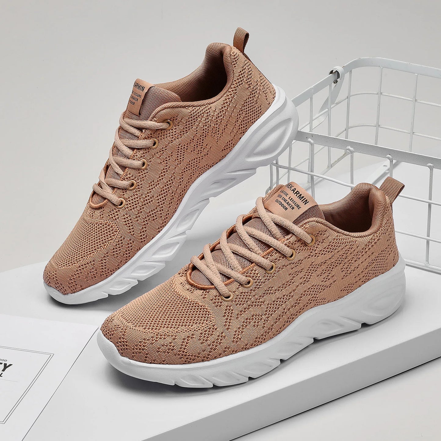 Maxim Sneakers