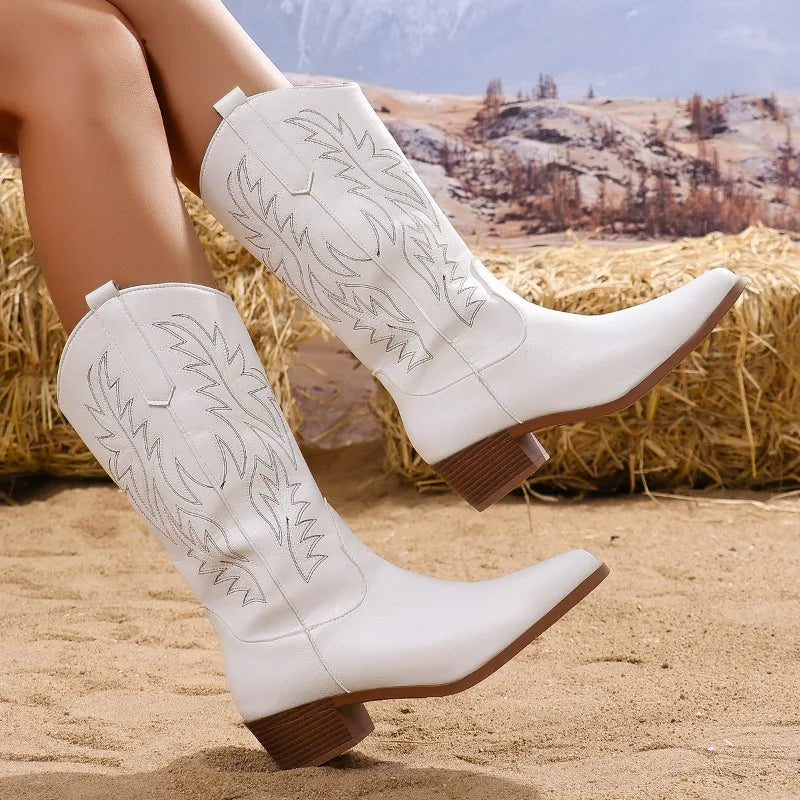 Women's Western Embroidery Boots Pointed Toe
