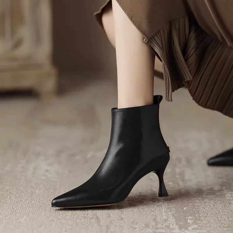 Women's Kitten Boots - Fashinoza