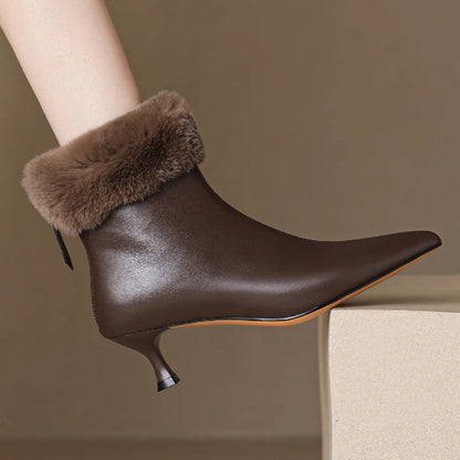 Clarks Women's Leather Ankle Boots - 
Fashinoza