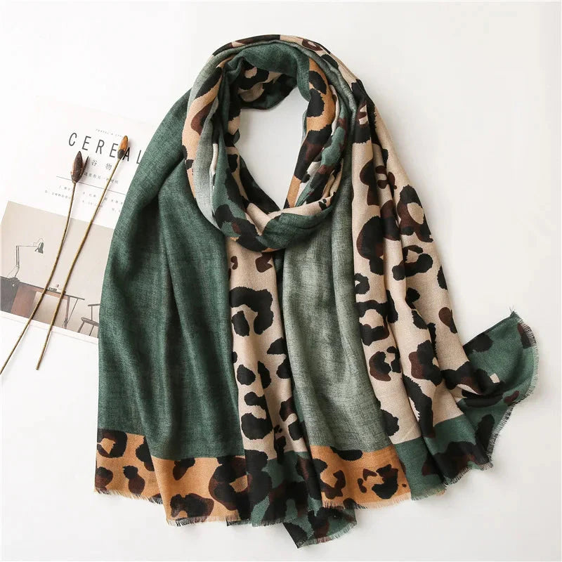 "Queen of the Savannah" Scarf Caliboot