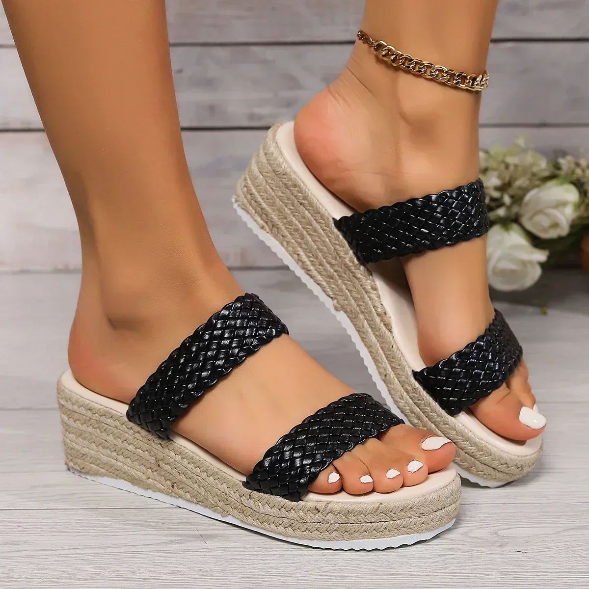 Elle Women's Woven Flat Sandals