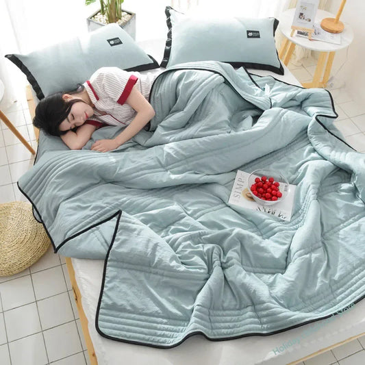 Lightweight Breathable Comforter For Sleepers - 
Fashinoza