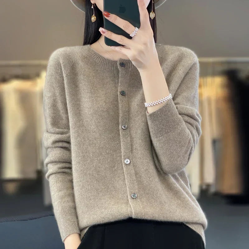 Women's Knitted Cardigan Round Neckline