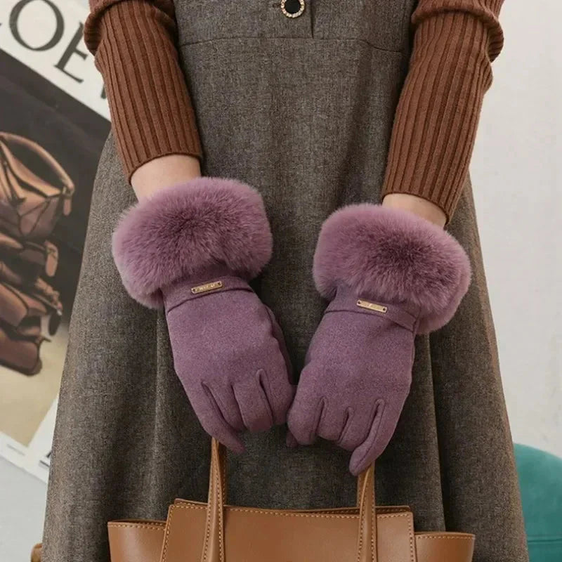 Women's Fur Trim Wrist Length Gloves Elegant Winter Style - 
Fashinoza