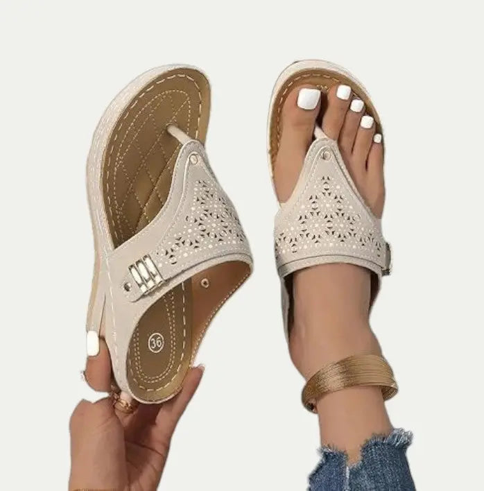 Slip-On Comfort Sandals for Women – Effortless Style & All-Day Comfort