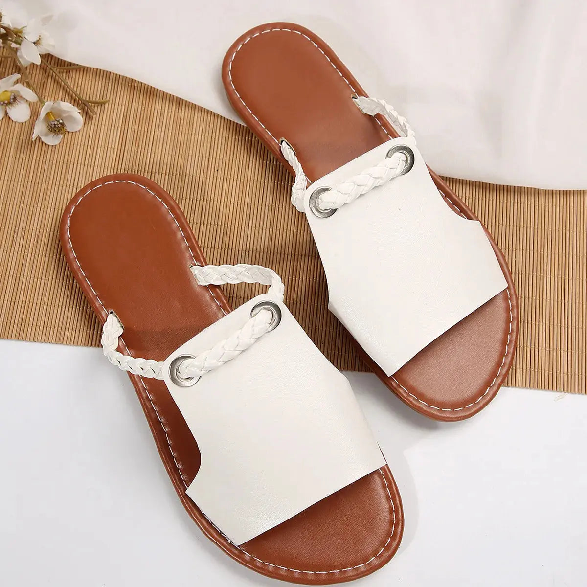 Square Toe Flat Sandals for Women – Stylish & Comfortable Summer Footwear