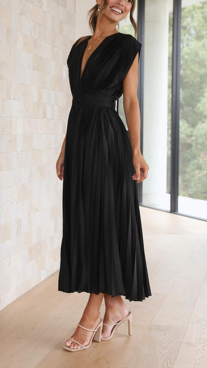 Women's V-Neck Pleated Maxi Dress