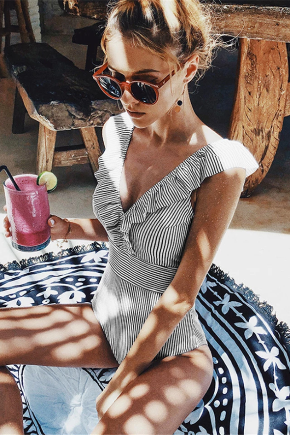 Women's Striped Swimsuit - Fashinoza
