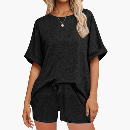 Women's Two-Piece Batwing And Shorts Set - Fashinoza