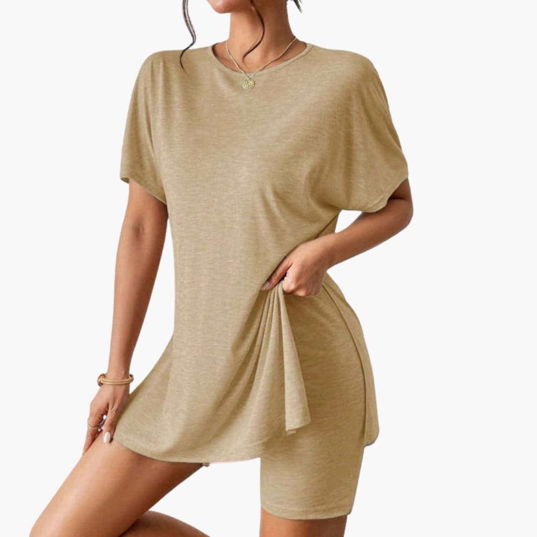 Women's Two-Piece T-Shirt Shorts Set - Fashinoza