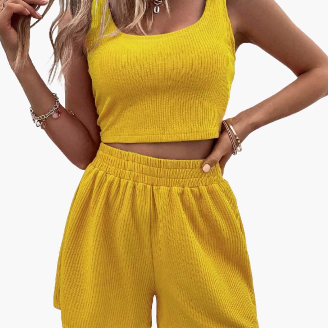 Women's Sporty Crop And Shorts Set