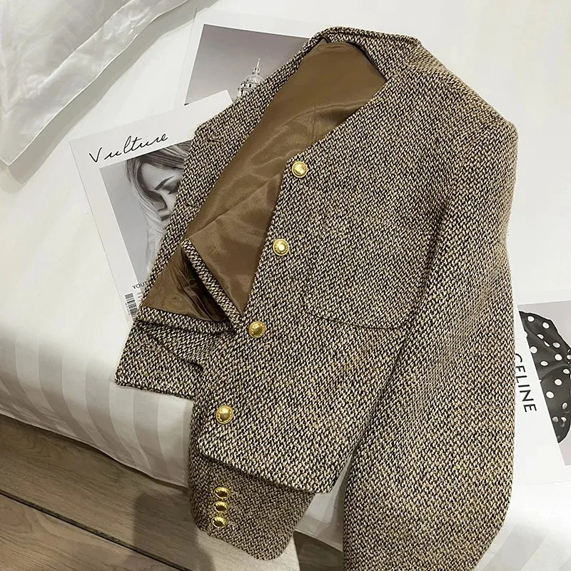 Bella | Women’s Spring Cropped Button Jacket