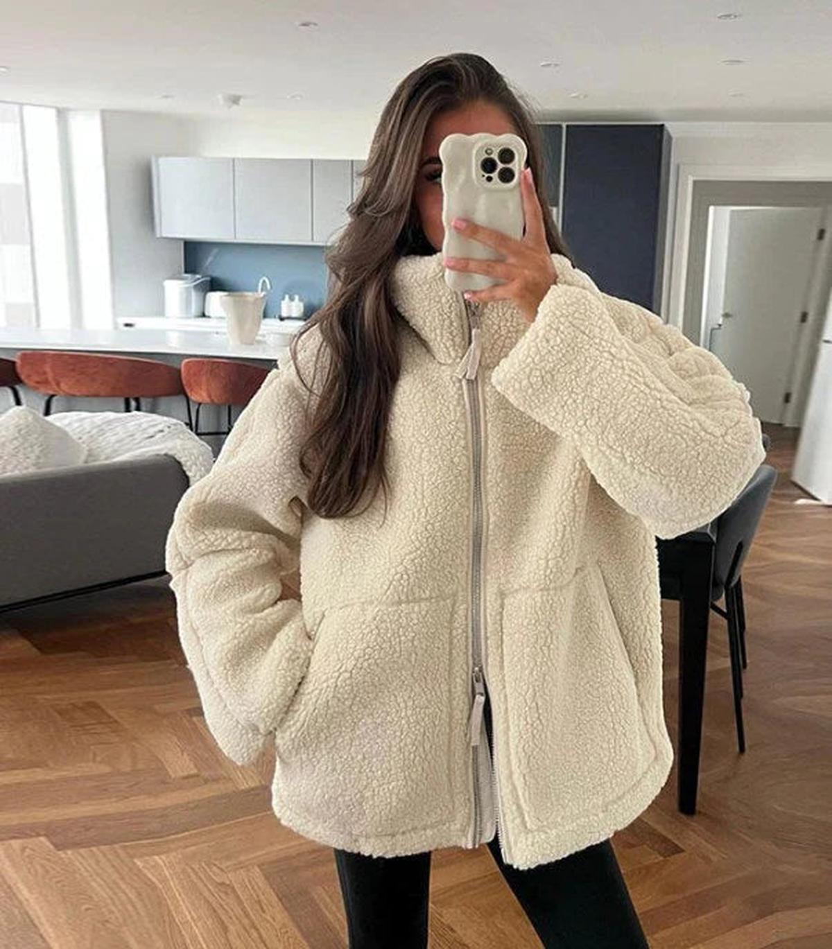 Women's Wool Oversized Coat - Fashinoza
