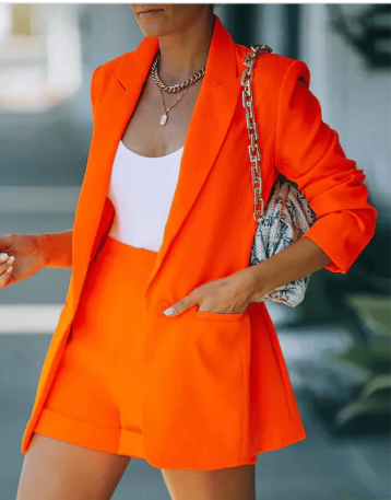 Womens Short Blazer Suit Set - Fashinoza