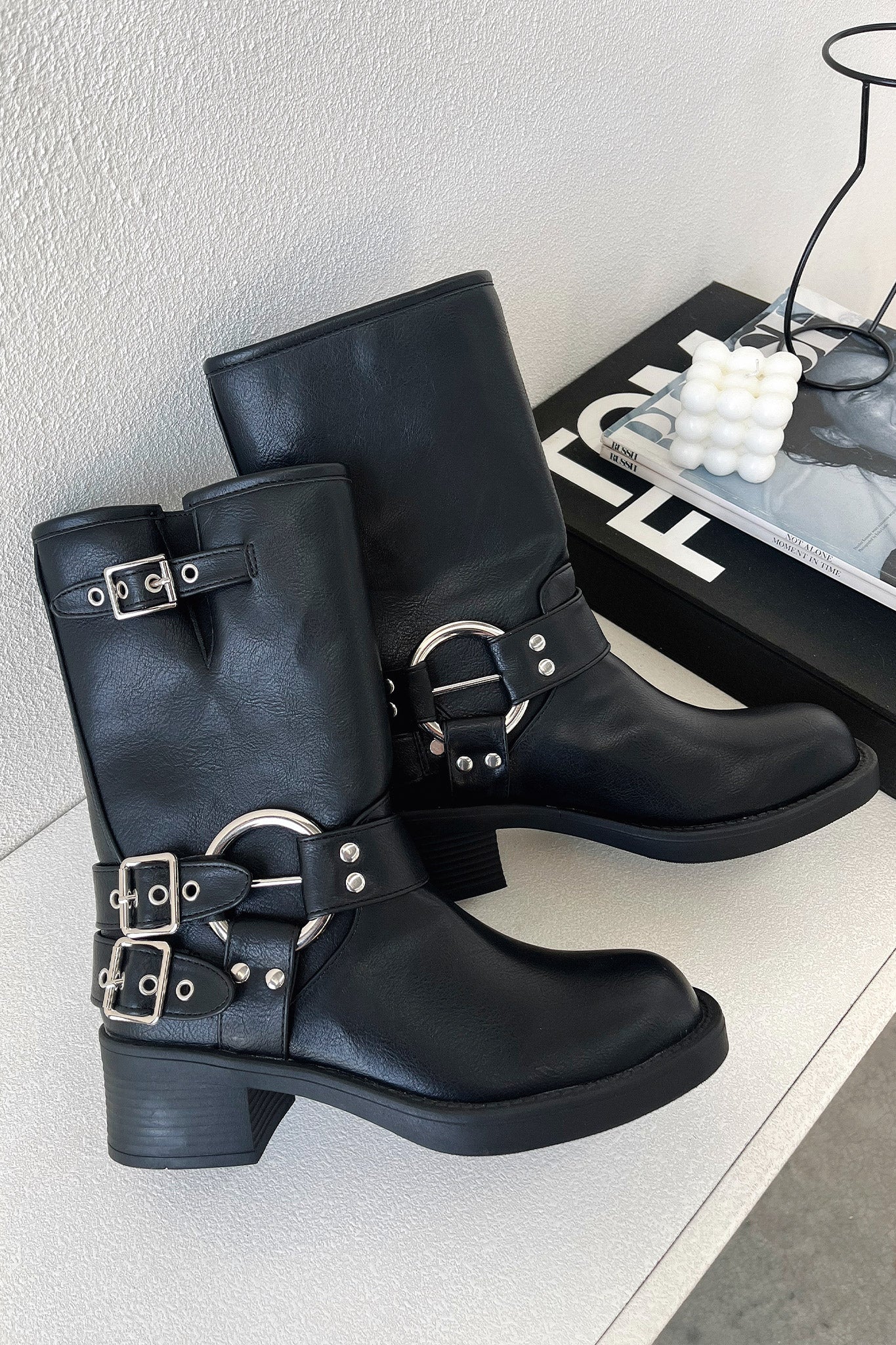 Women's Black Short Boots - Fashinoza