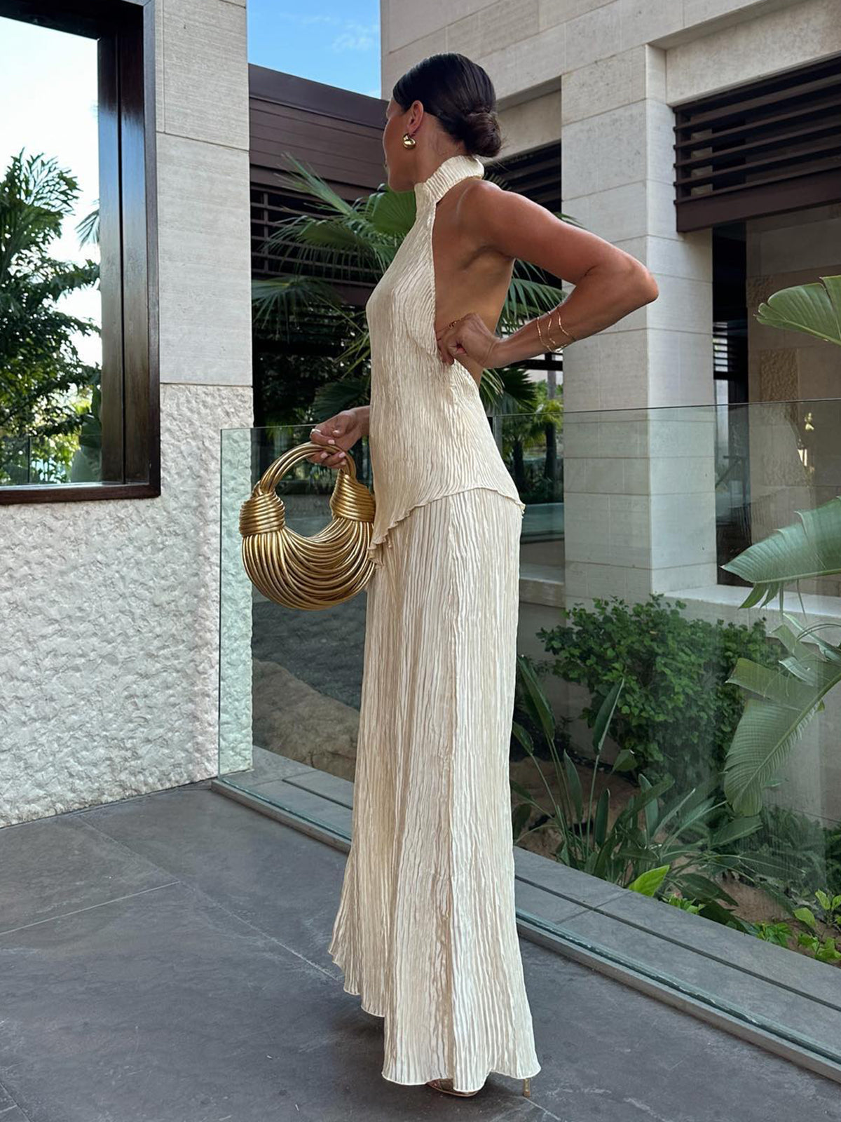 Women's Halter Neck Pleated And Wide Leg Pants Set