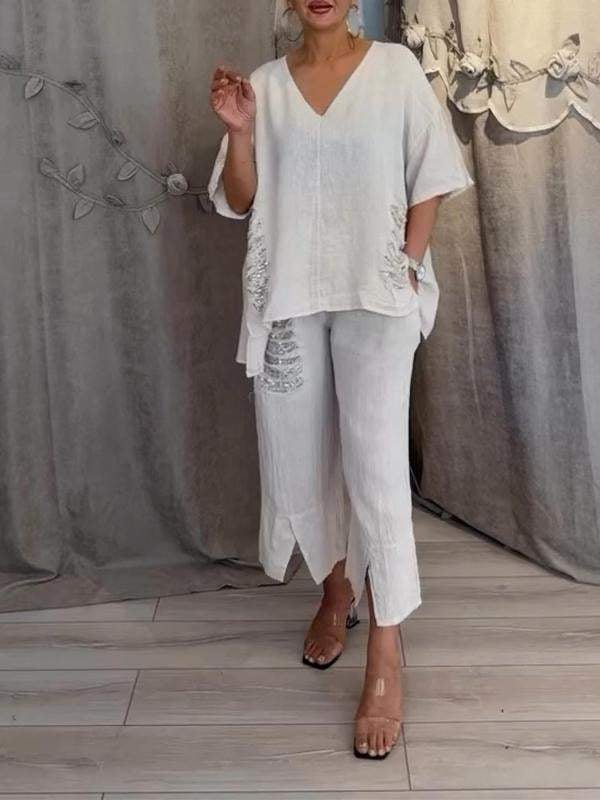 Women's 2 Piece V-Neck And Cropped Pants Set