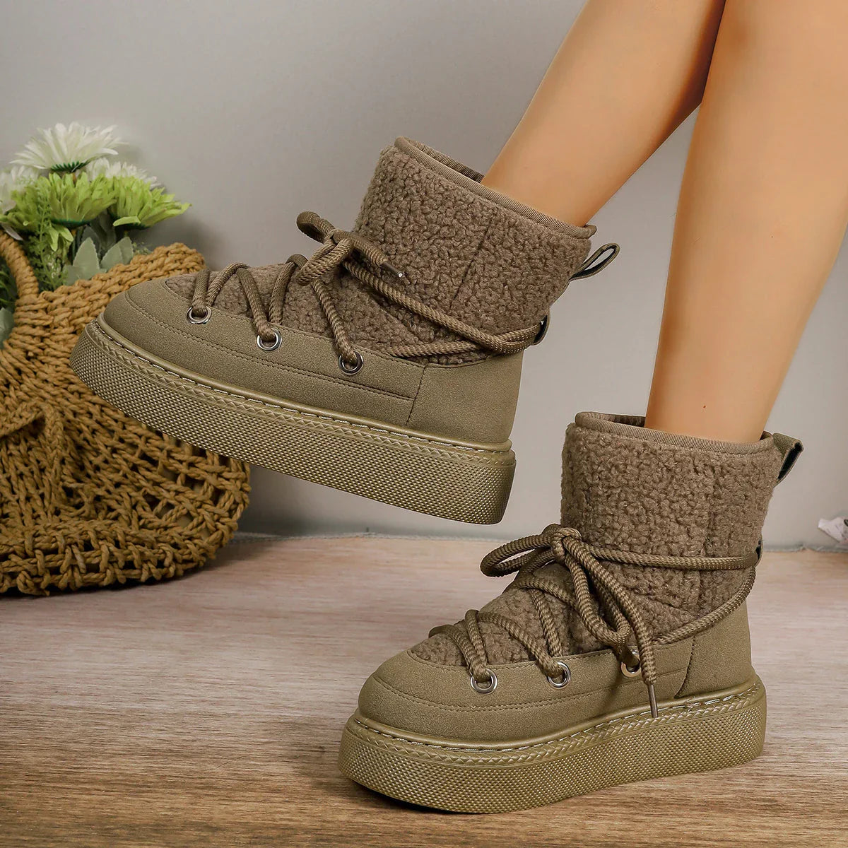Women's Platform Lace Up Comfort Boots - Fashinoza