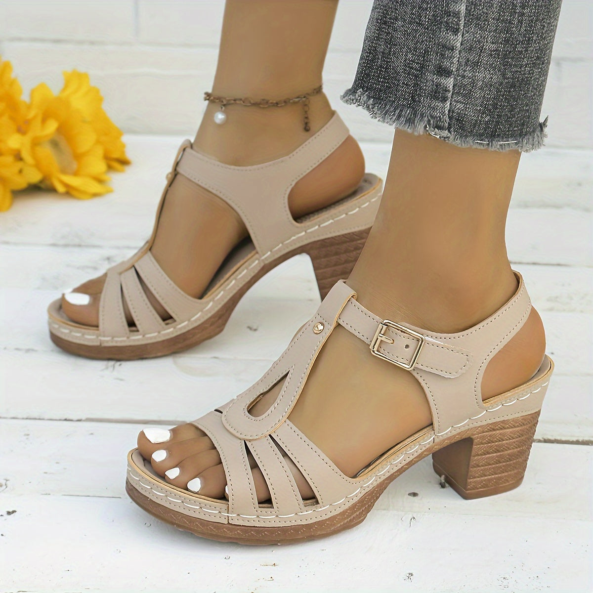 Women's Adjustable Buckle Sandals Cushioned