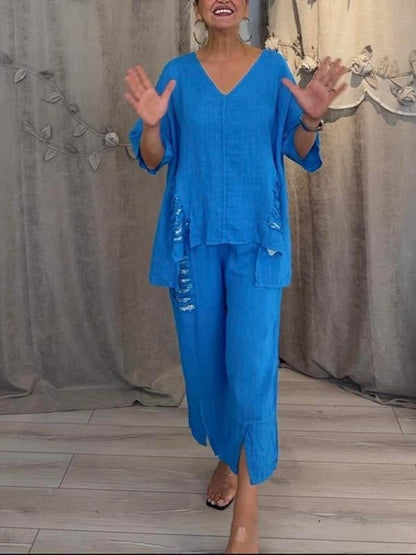Women's 2 Piece V-Neck And Cropped Pants Set