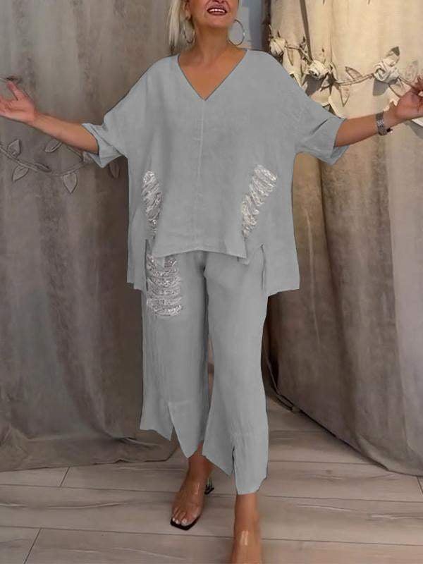 Women's 2 Piece V-Neck And Cropped Pants Set