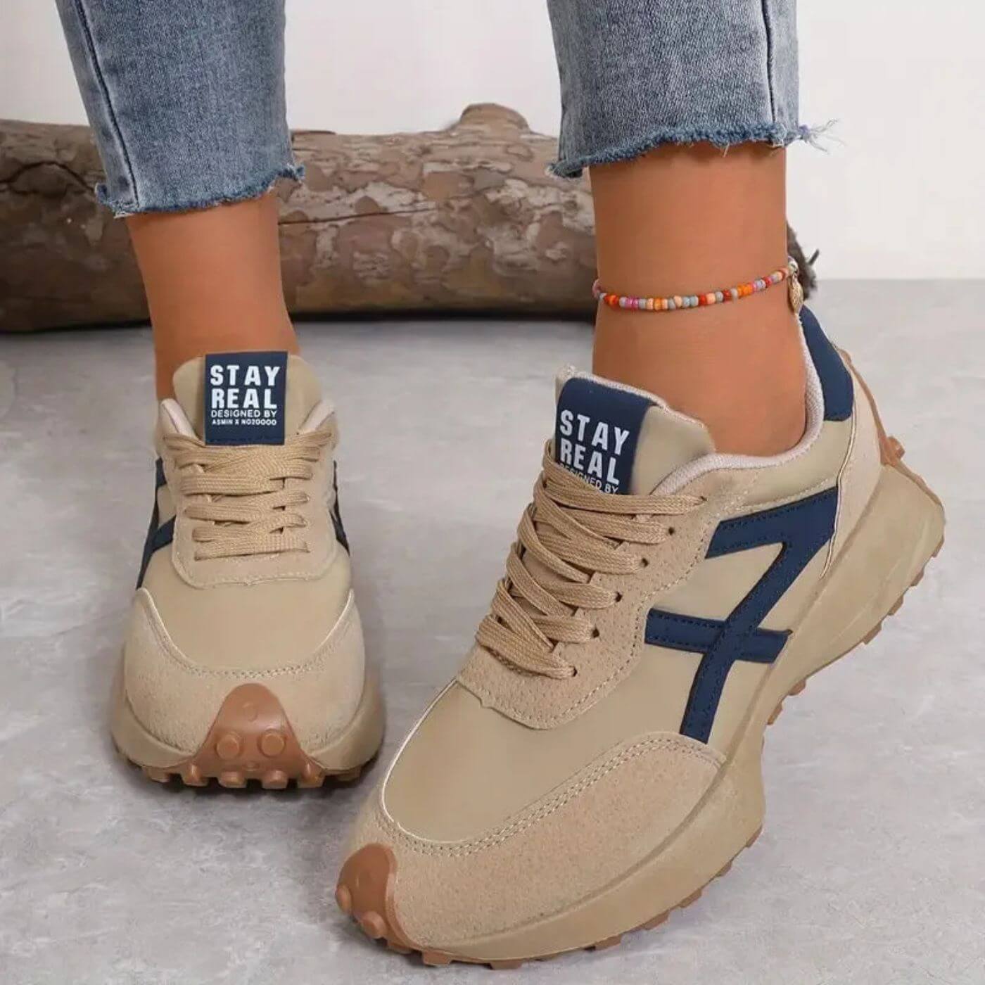 Women's Retro Lace-Up Sneakers Casual Athletic Shoes