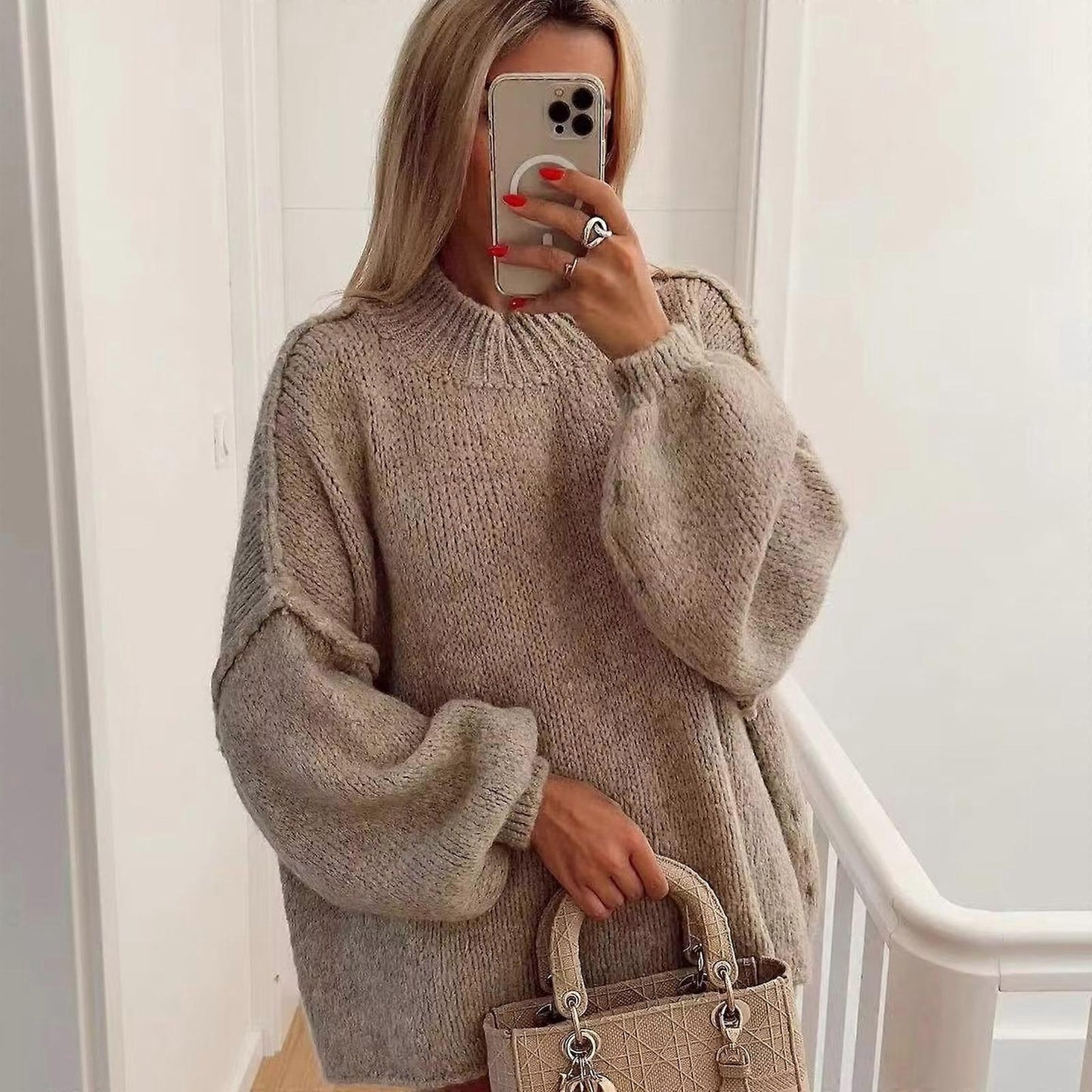 Women's Round Neck Balloon Sleeve Sweater - 
Fashinoza