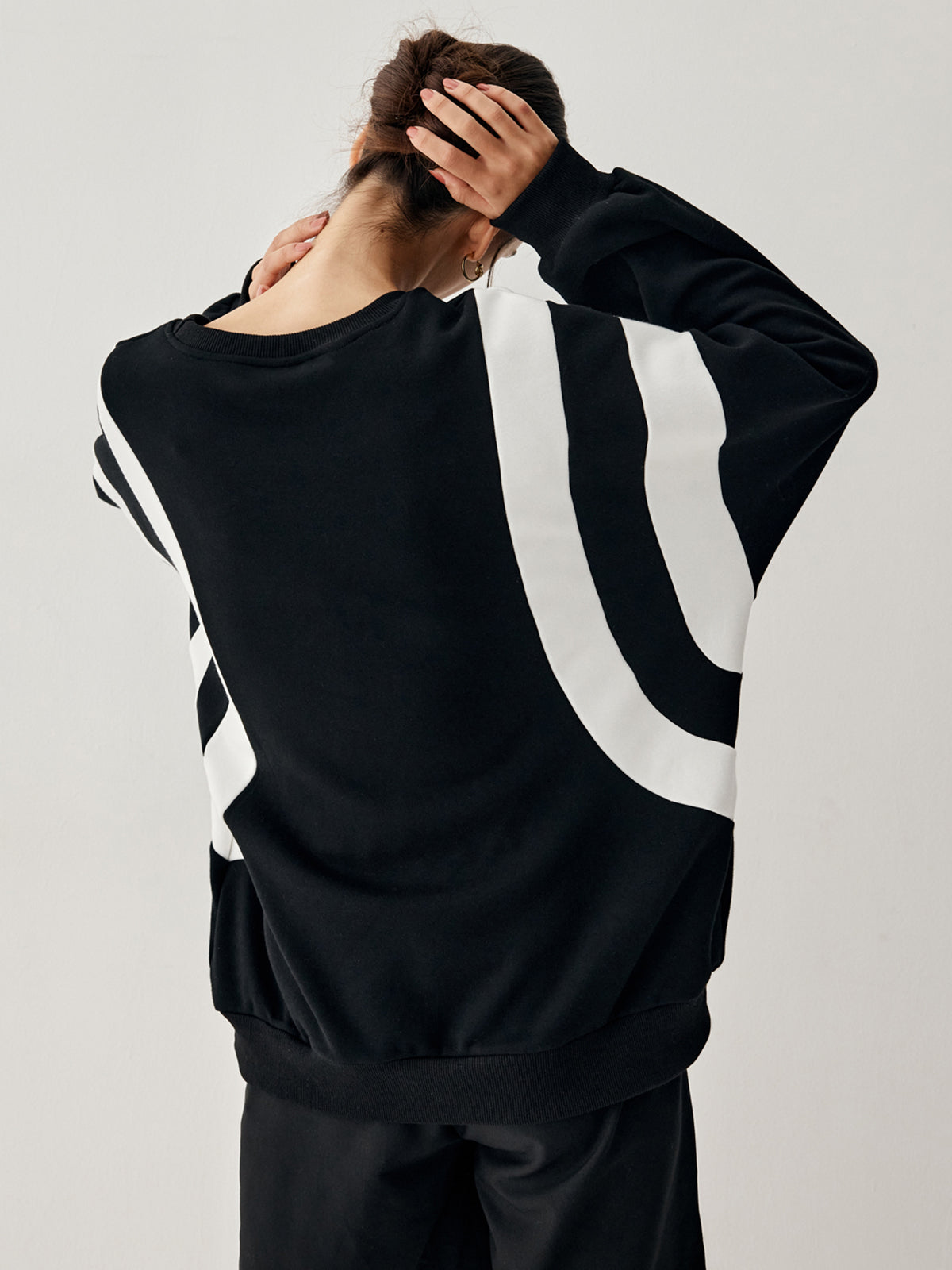 Women's Round Neck Stripe Sweater