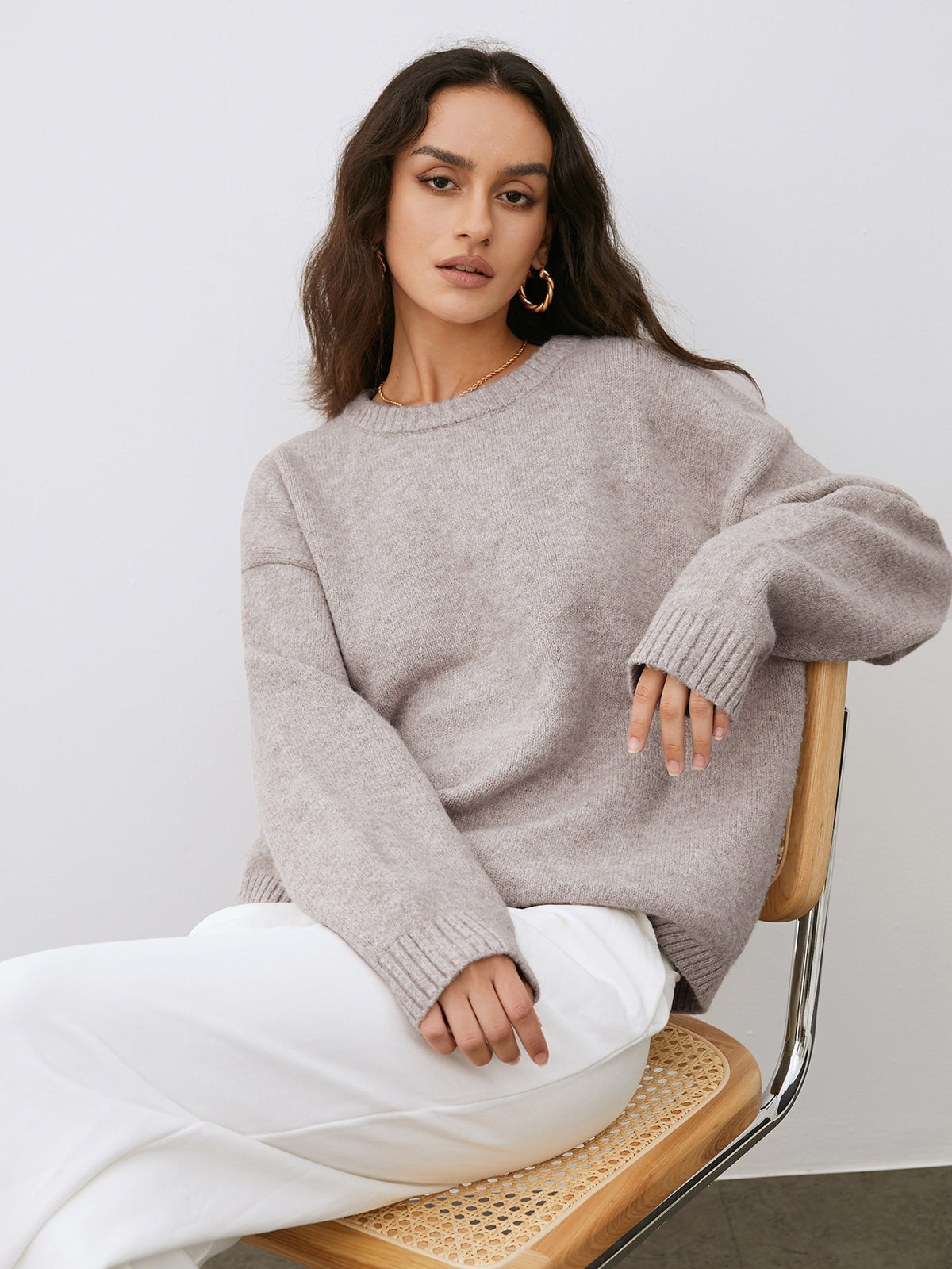 Women's Round Neck Knit Sweater - 
Fashinoza