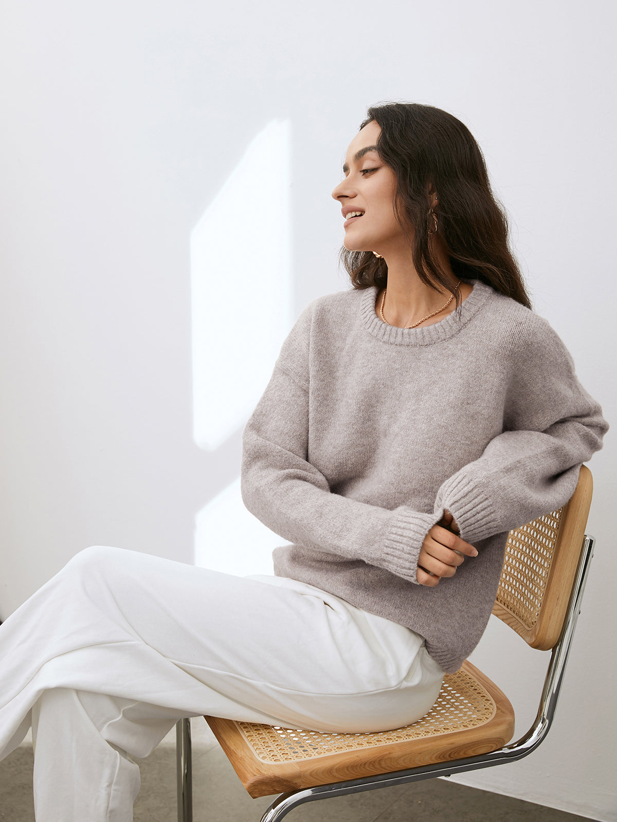 Women's Round Neck Knit Sweater