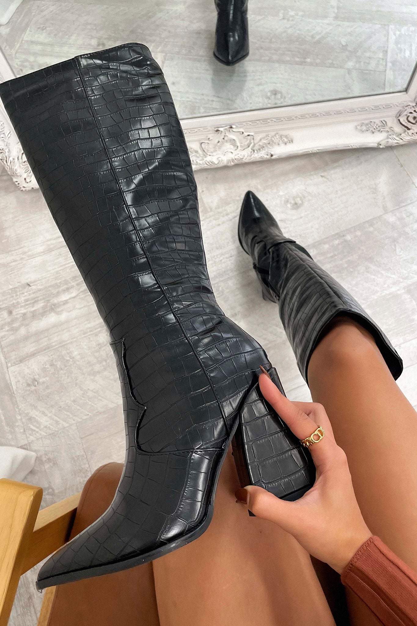 Women's Knee-High Boots Black Crocodile Pattern
