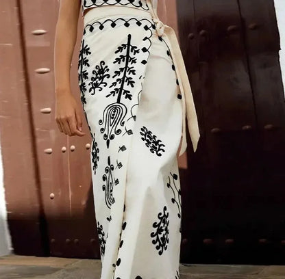 Women's Embroidered Sleeveless Jumpsuit Flowing Skirt