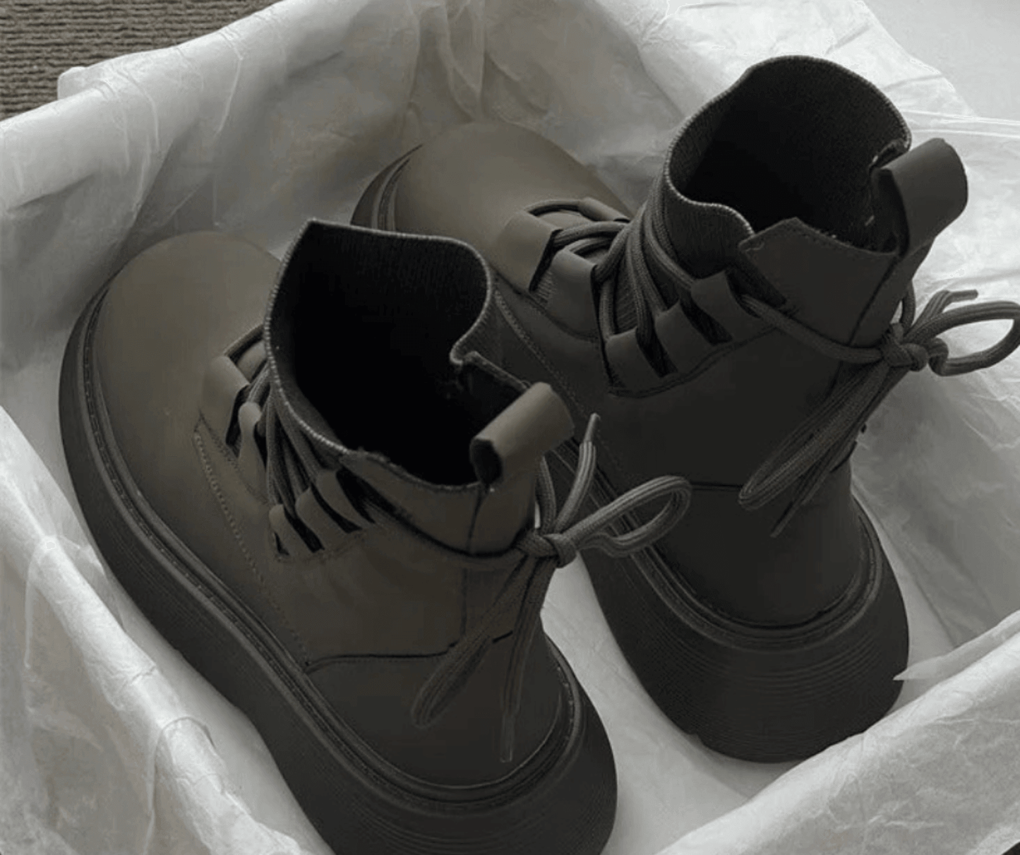 Elegant Women's Winter Boots