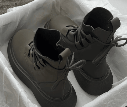 Elegant Women's Winter Boots