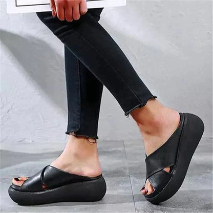 Women's Flat Cushioned Sandals