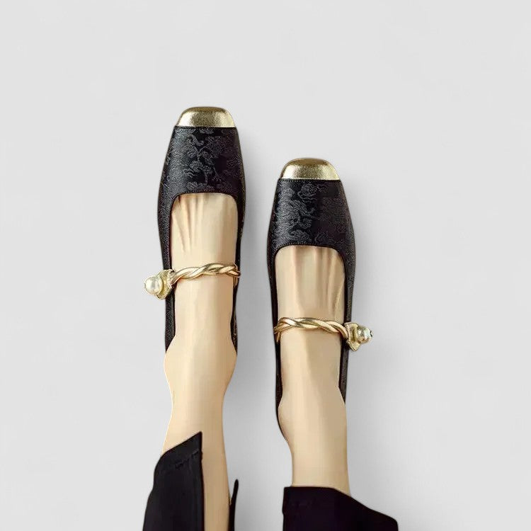 Women's Mary Jane Closed Toe Shoes Strap Design