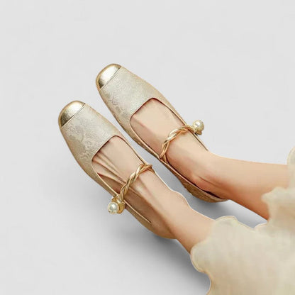 Women's Mary Jane Closed Toe Shoes Strap Design